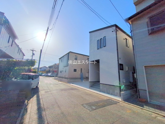 ブルーミングガーデン南区源兵衛町1丁目 1号棟