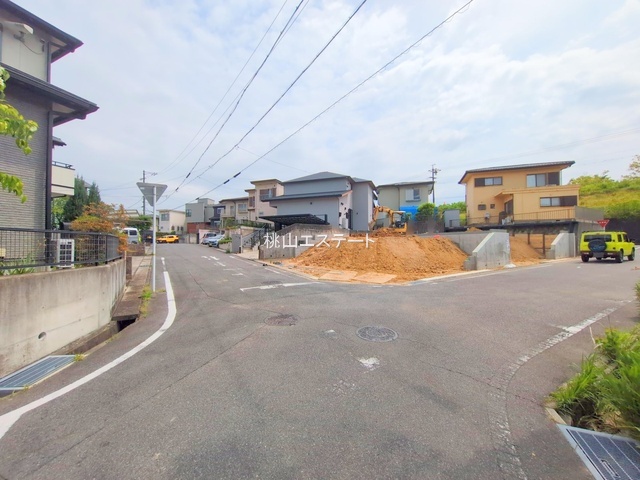 ブルーミングガーデン東郷町白鳥３丁目2号棟